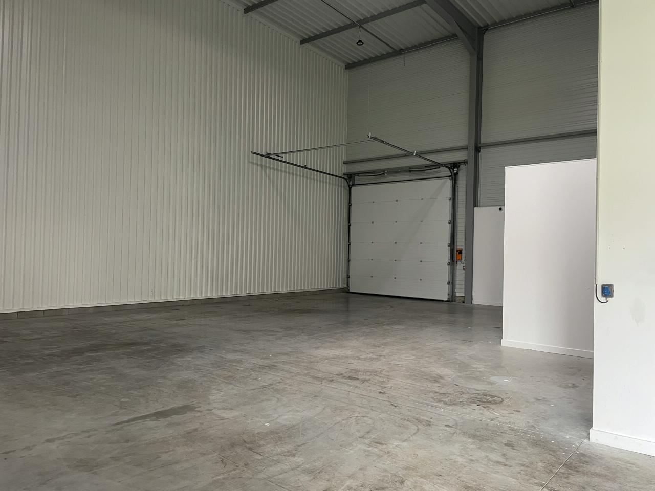 Local d'activité Neuville-sur-Saône 2303m² Location local d'activité Neuville-sur-Saône Rhône OLACT2119044 8